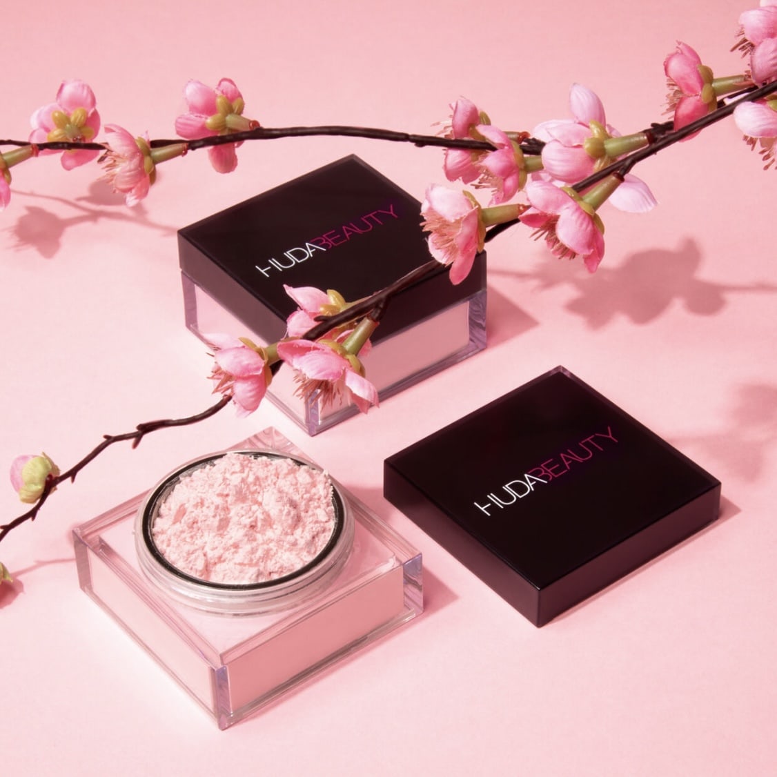 Collection Printemps 2022 de Huda Beauty Cherry Blossom