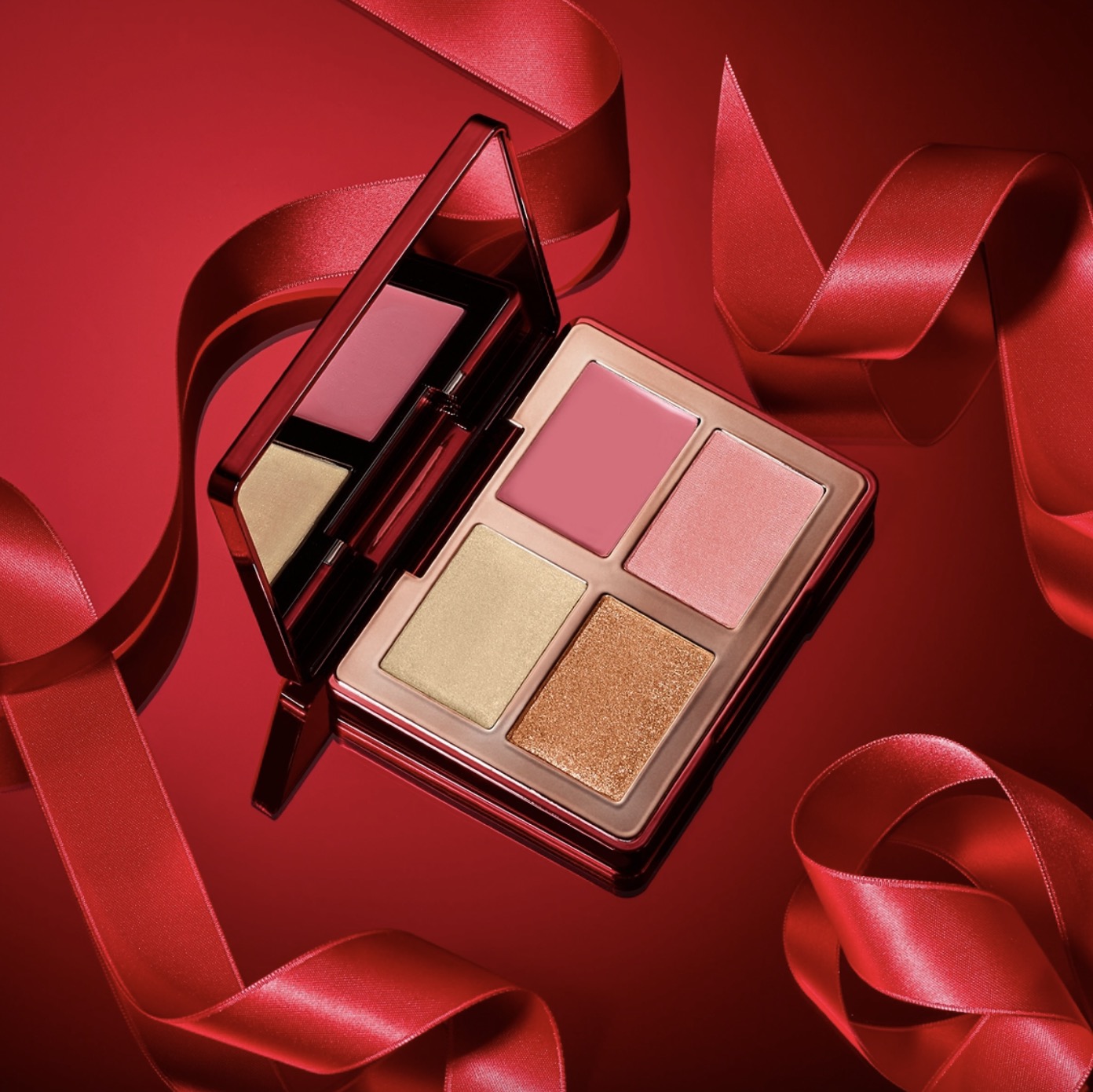 Collection Noël 2022 Kylie Cosmetics Blush & Highlighter Cheek Quad