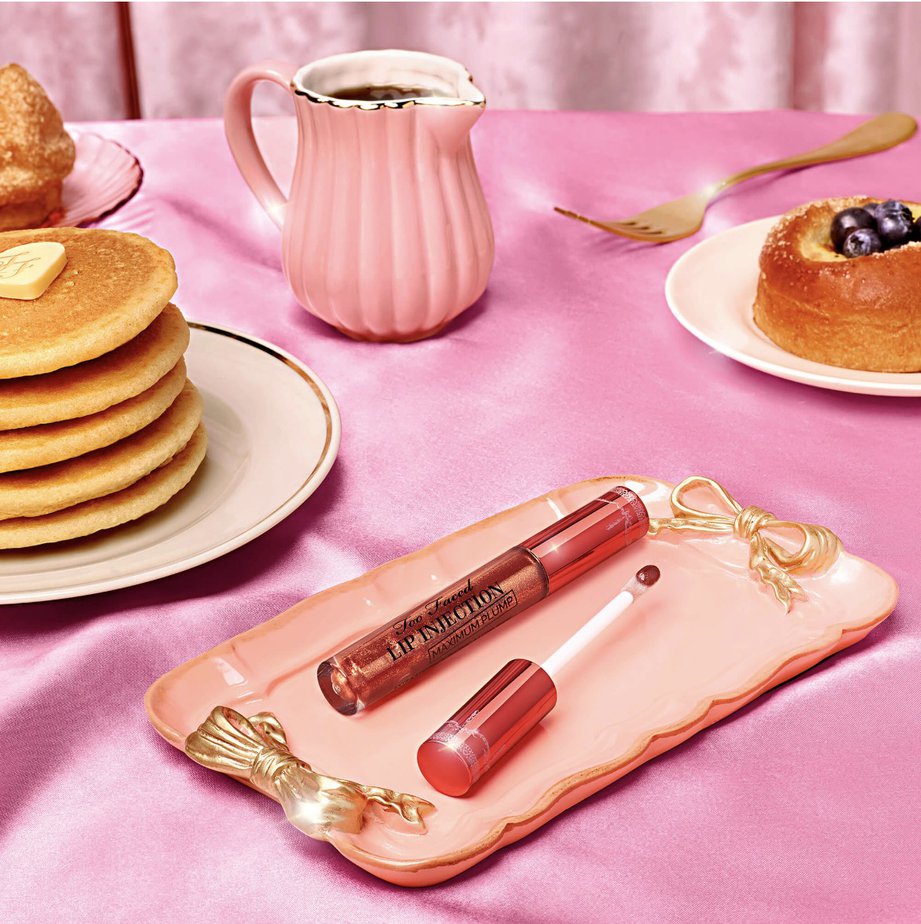 Too Faced Lip Injection Maximum Plump Lip Gloss - Maple Syrup Pancakes